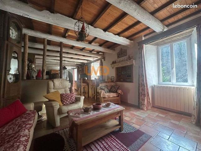 Maison 10 pièces 162 m²