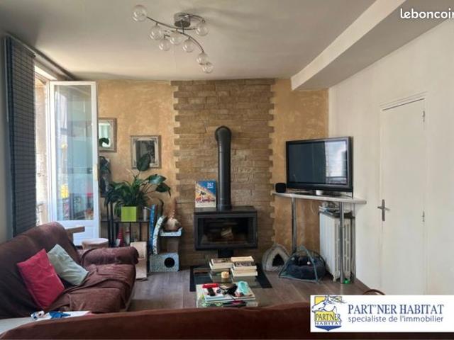 Maison 10 pièces 162 m²