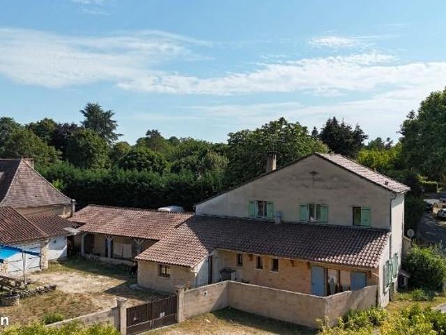 Maison 10 pièces 167 m²