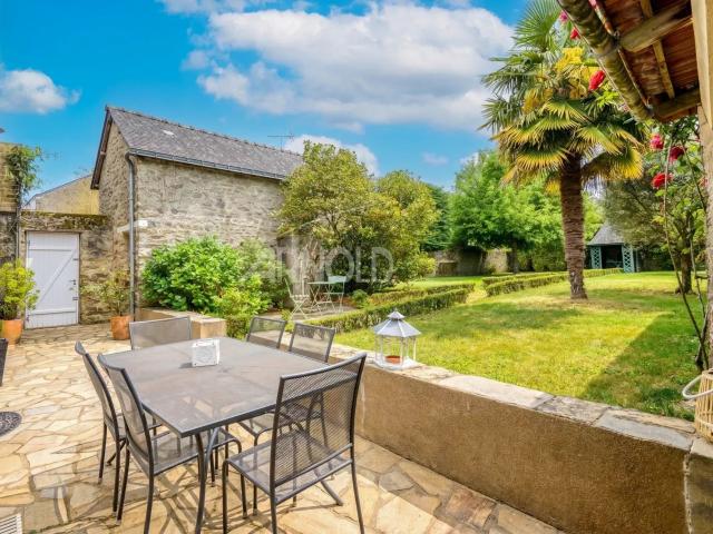 Maison 10 pièces 167 m²