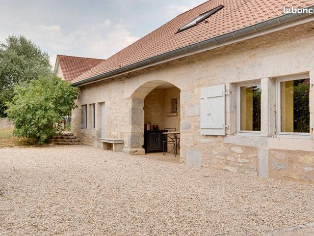 Maison 10 pièces 173 m²