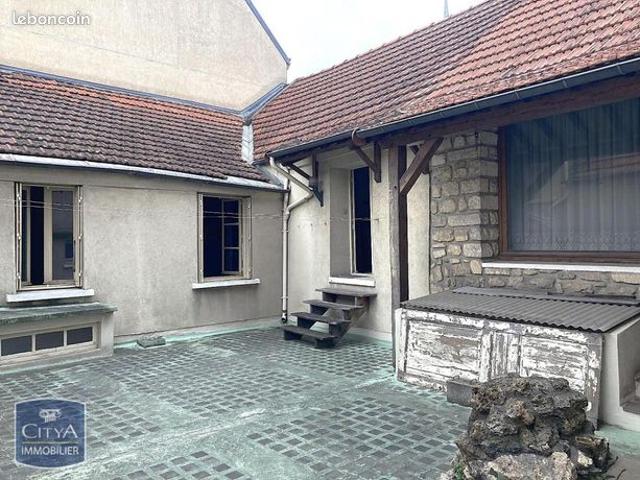 Maison 10 pièces 173 m²