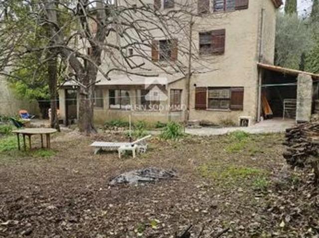 Maison 10 pièces 170 m²