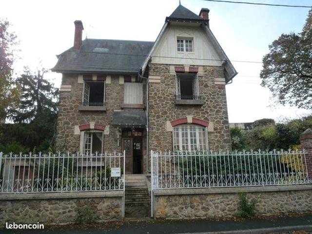 Maison 10 pièces 170 m²