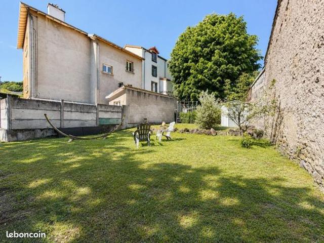 Maison 10 pièces 170 m²