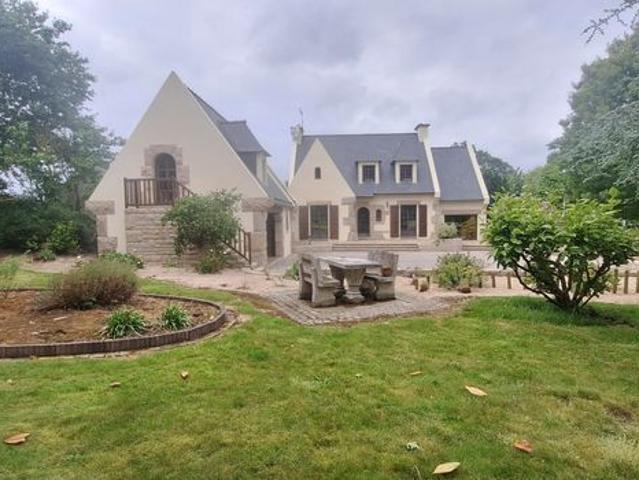 Maison 10 pièces 170 m²