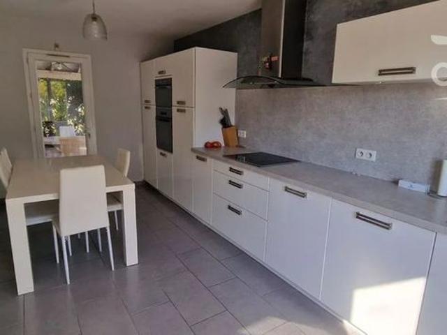 Maison 10 pièces 170 m²