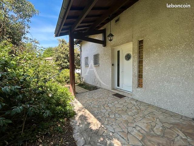 Maison 10 pièces 172 m²