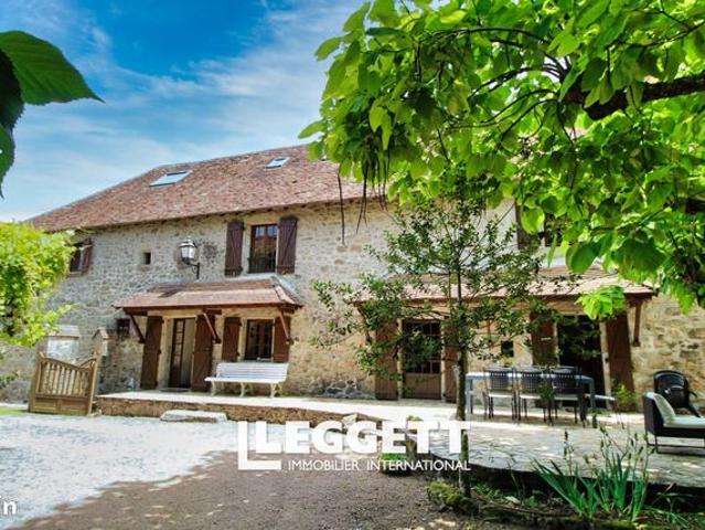 Maison 10 pièces 177 m²