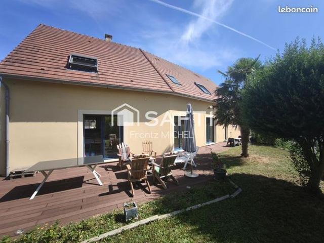 Maison 10 pièces 175 m²