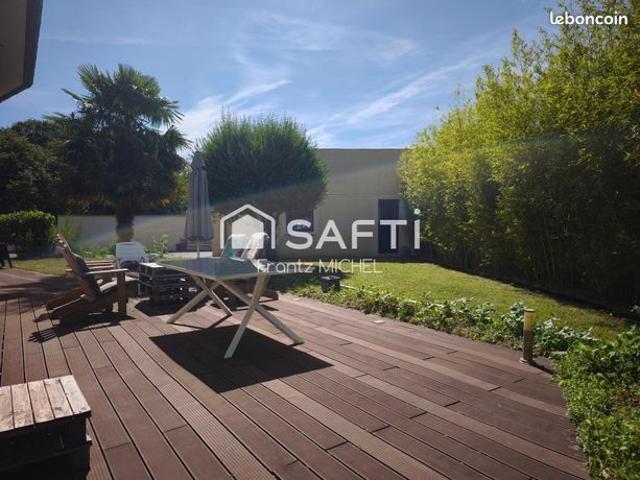 Maison 10 pièces 175 m²