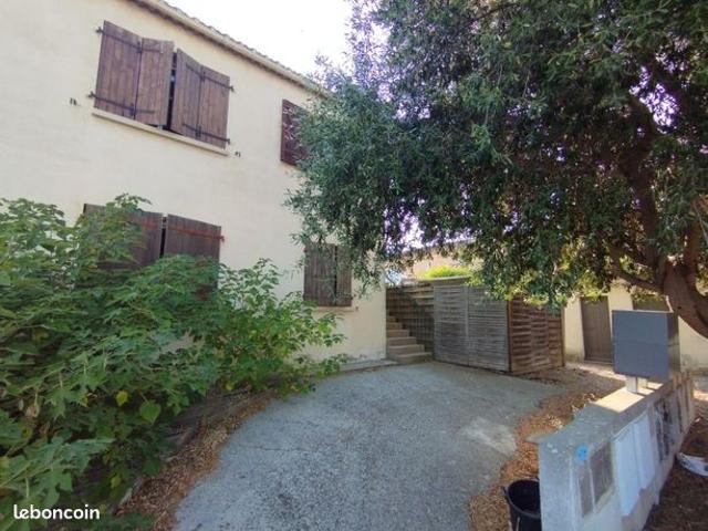 Maison 10 pièces 176 m²