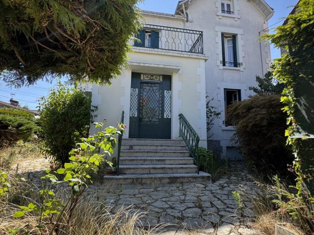 Maison 10 pièces 178 m²
