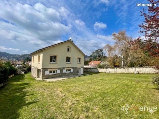 Maison 10 pièces 178 m²