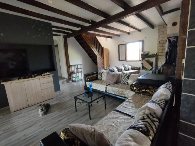 Maison 10 pièces 183 m²