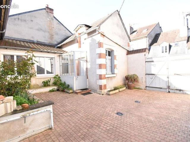 Maison 10 pièces 183 m²