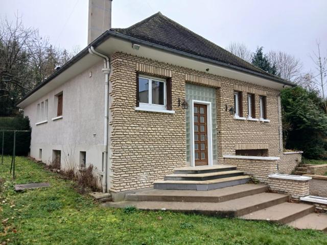 Maison 10 pièces 180 m²