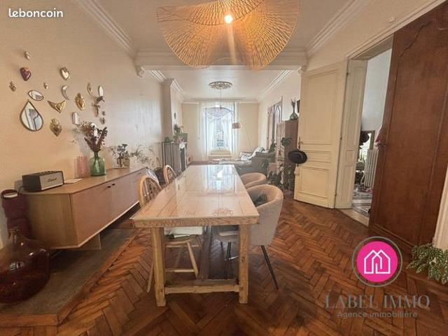 Maison 10 pièces 180 m²