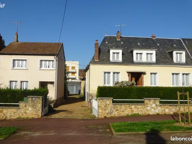 Maison 10 pièces 180 m²
