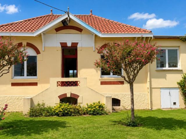 Maison 10 pièces 180 m²