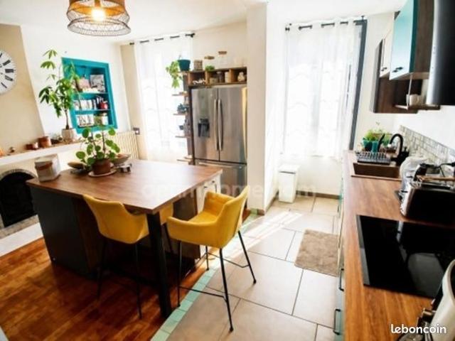 Maison 10 pièces 180 m²
