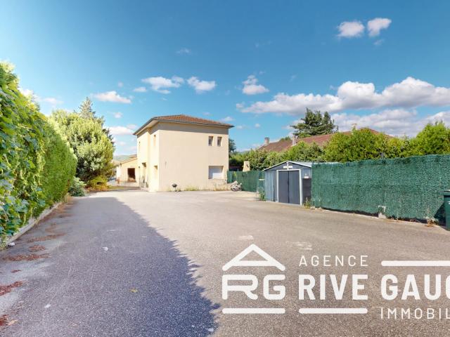 Maison 10 pièces 180 m²