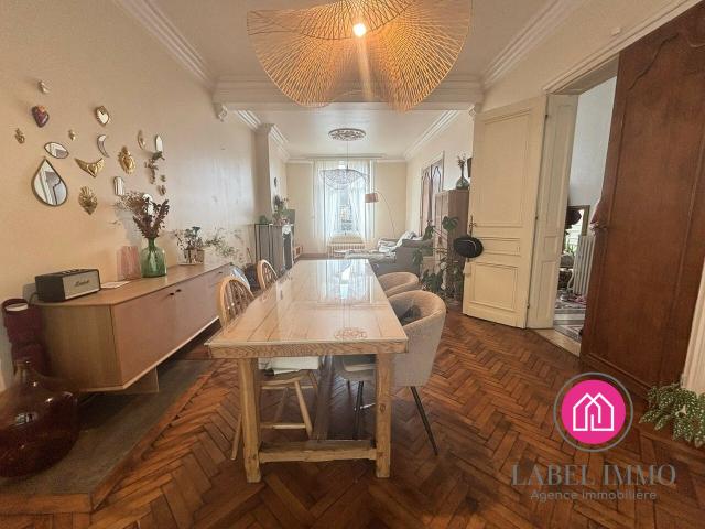 Maison 10 pièces 180 m²