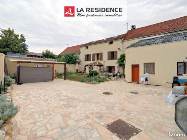 Maison 10 pièces 180 m²