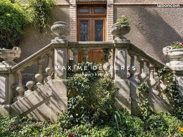 Maison 10 pièces 180 m²