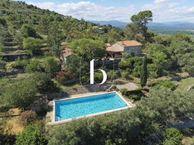 Maison 10 pièces 180 m²