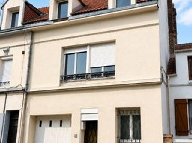 Maison 10 pièces 180 m²