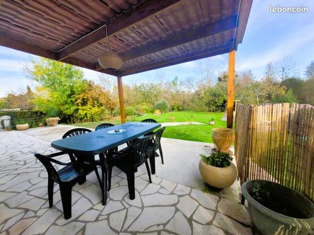 Maison 10 pièces 180 m²