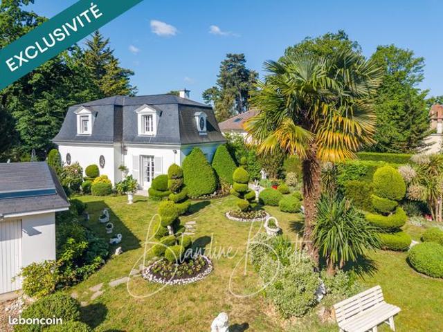 Maison 10 pièces 182 m²