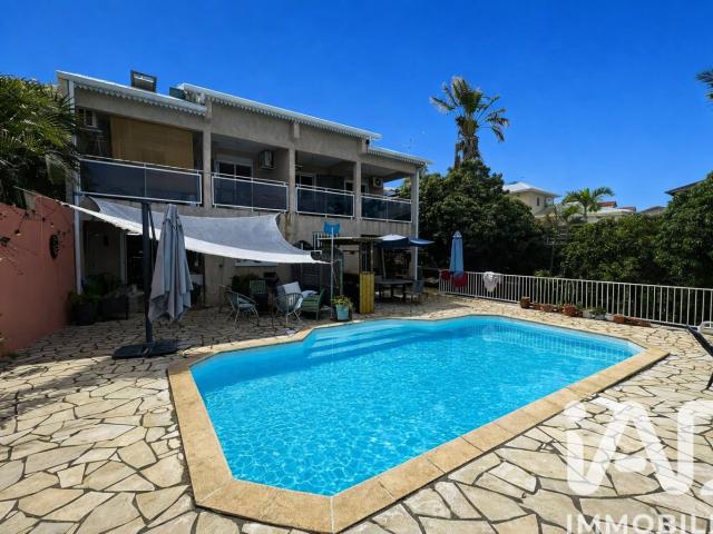 Maison 10 pièces 187 m²