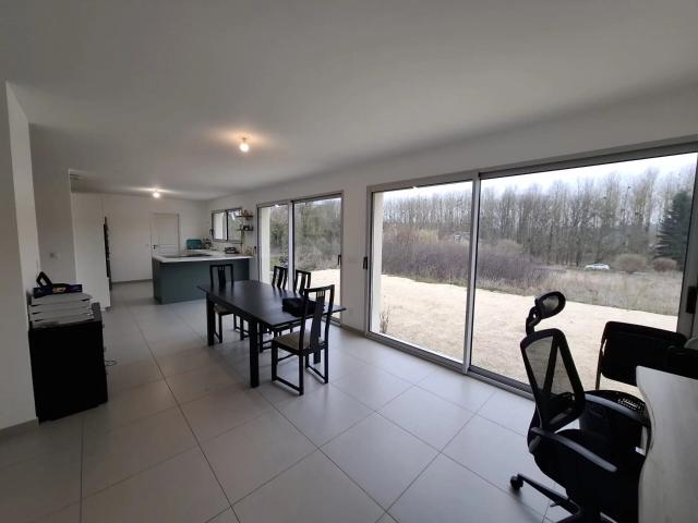 Maison 10 pièces, 184 m² à louer à Coulommiers 77120