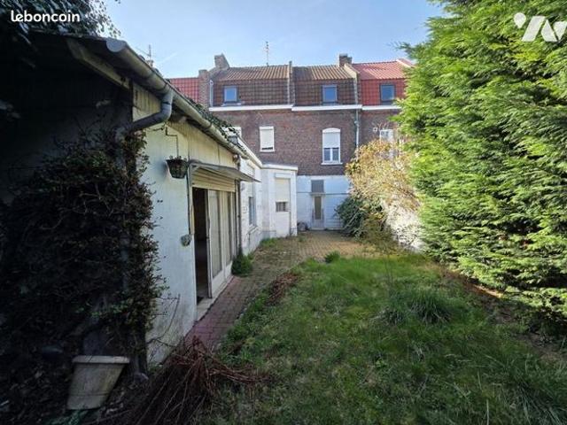 Maison 10 pièces 184 m²