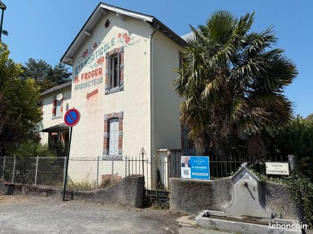 Maison 10 pièces 185 m²