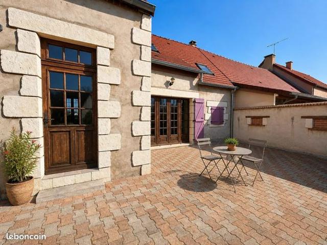 Maison 10 pièces 185 m²