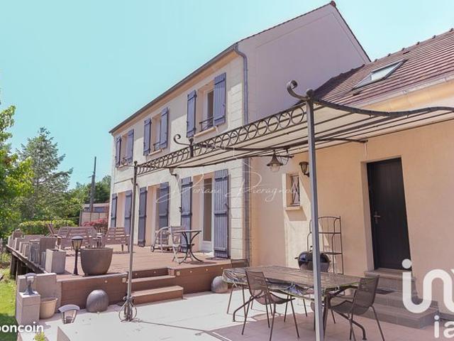 Maison 10 pièces 185 m²