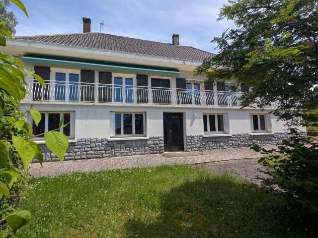 Maison 10 pièces 185 m²