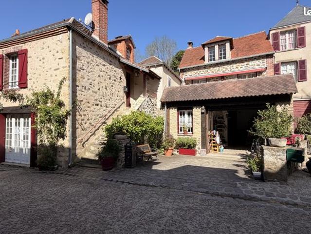 Maison 10 pièces 185 m²