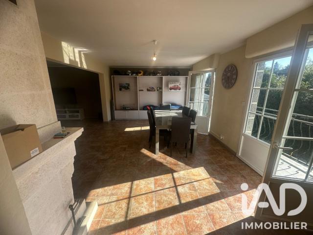 Maison 10 pièces 185 m²