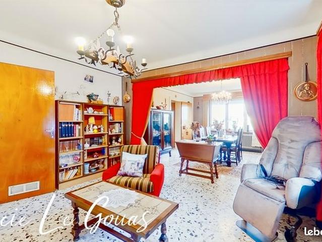 Maison 10 pièces 186 m²