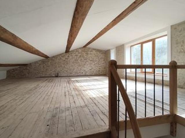 Maison 10 pièces 186 m²