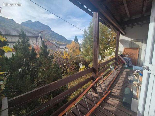 Maison 10 pièces 188 m²