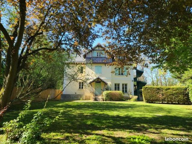 Maison 10 pièces 188 m²