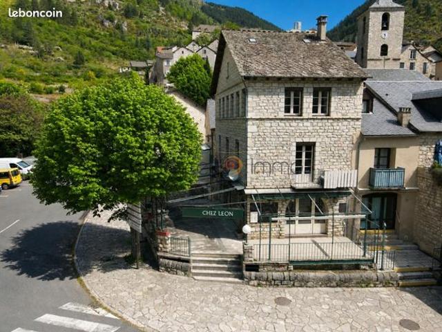 Maison 10 pièces 189 m²