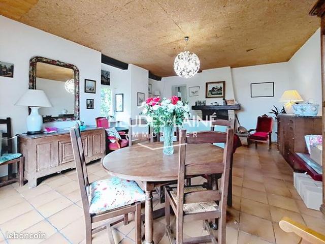 Maison 10 pièces 189 m²