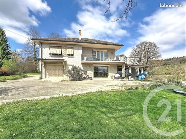 Maison 10 pièces 193 m²