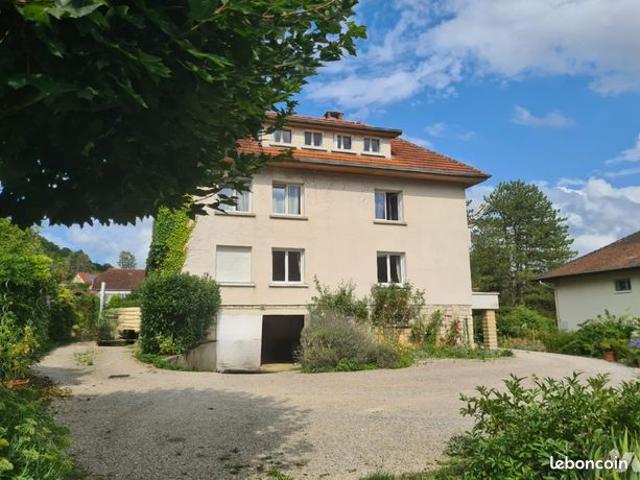 Maison 10 pièces 190 m²